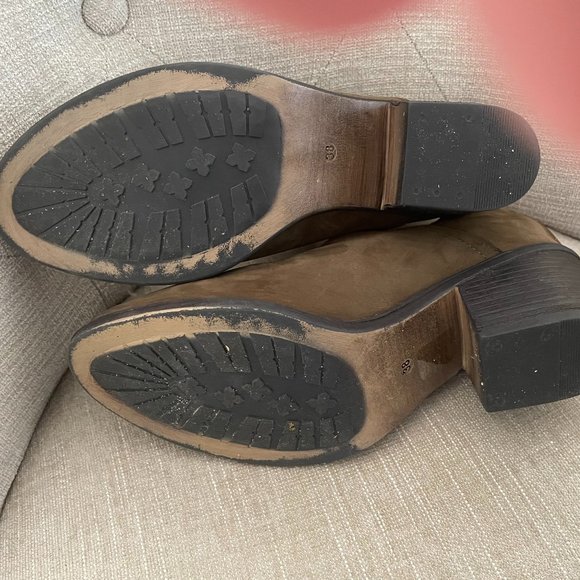 EUC Bueno Dylan Cut Out Booties - Picture 7 of 7